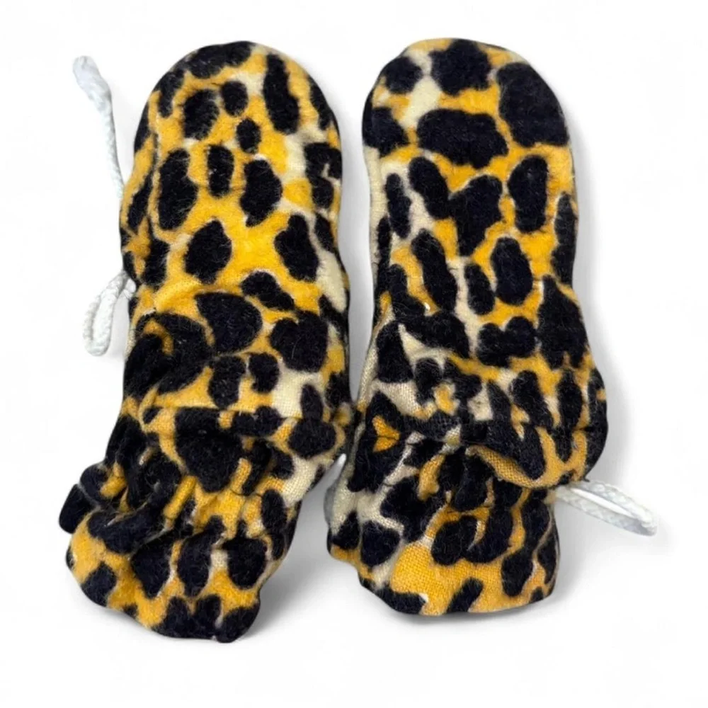 Vintage Leopard/Cheetah Print Baby Booties w/ White Laces Size Newborn